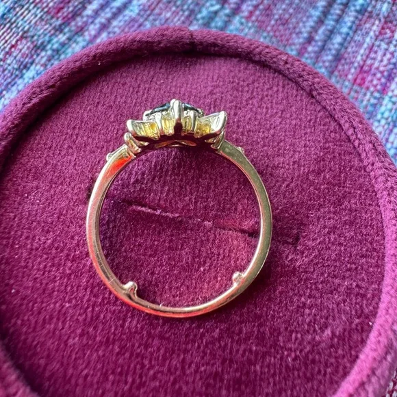 Demi Feu 18k gold Montana sapphire ring - Picture 4 of 8